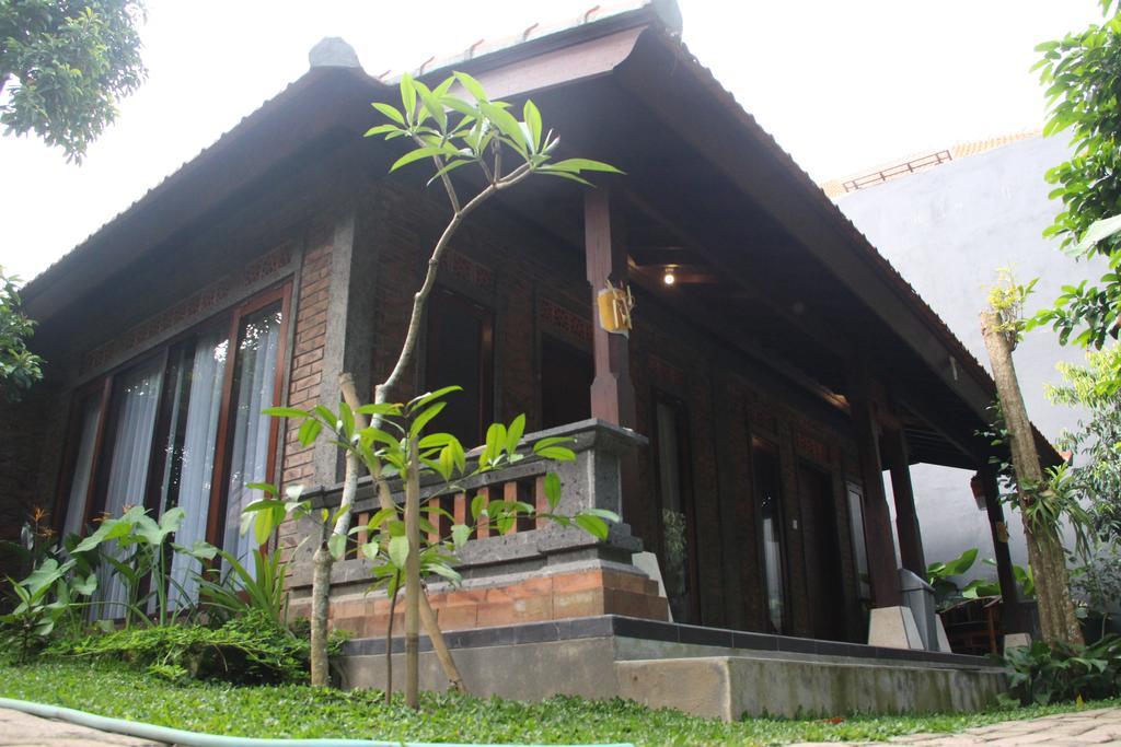 Ary House Ubud Hotel Exterior photo